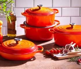 le_creuset_volcanic_range_landscape_9950_recropped-007-supporting-280x240-030200