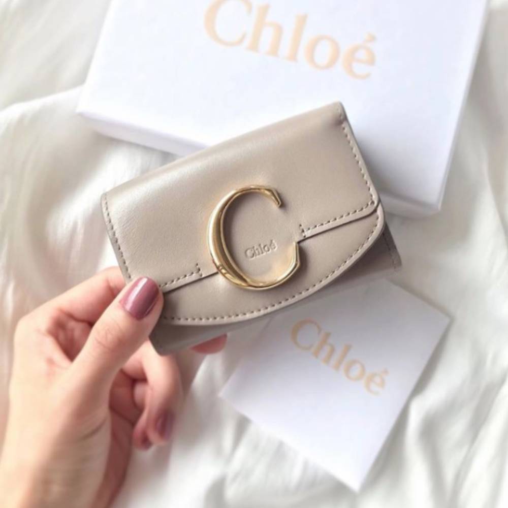 網購Chloé銀包低至HK$1811+免費直送香港/澳門