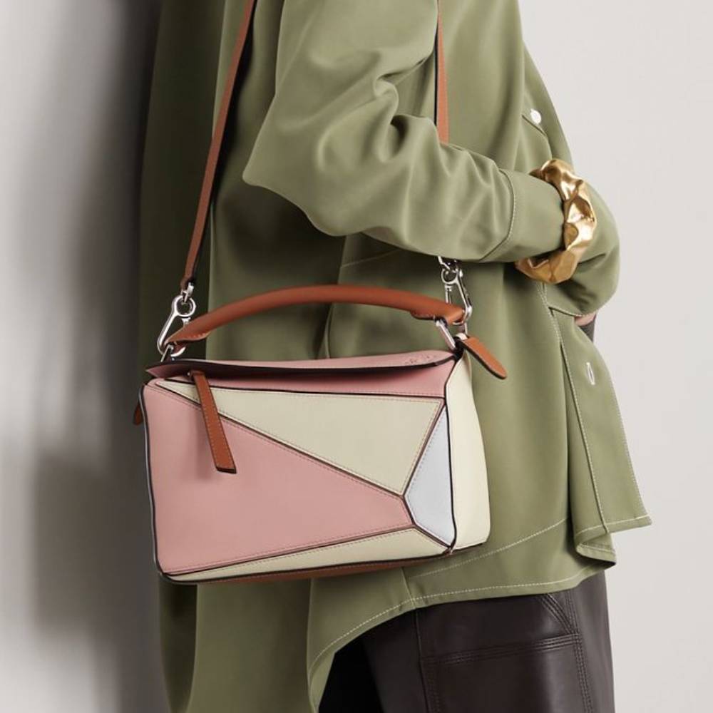 網購Loewe人氣手袋低至香港價錢61折+免費直送香港/澳門