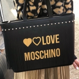 網購 Love Moschino 手袋低至48折+免費直送香港/澳門